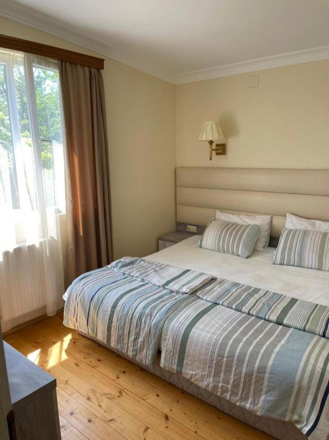 فندق House By The Sea كوبوليتي المظهر الخارجي الصورة